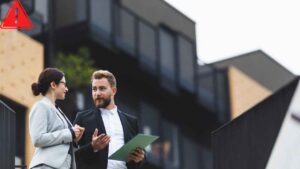 Le cabinet d'expertise en bâtiment AEB 360 accompagne les directeurs techniques et les gestionnaires immobilier en auditant les bâtiments avant la fin de la garantie décennale et de la dommage ouvrage.